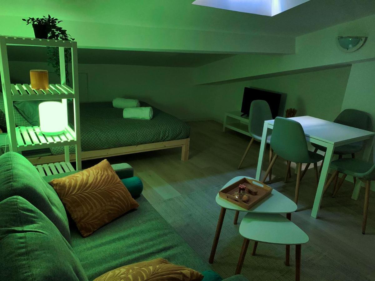 Studio Avec Lumiere D'Ambiance - Proche Victoire Apartment Bordeaux Ngoại thất bức ảnh